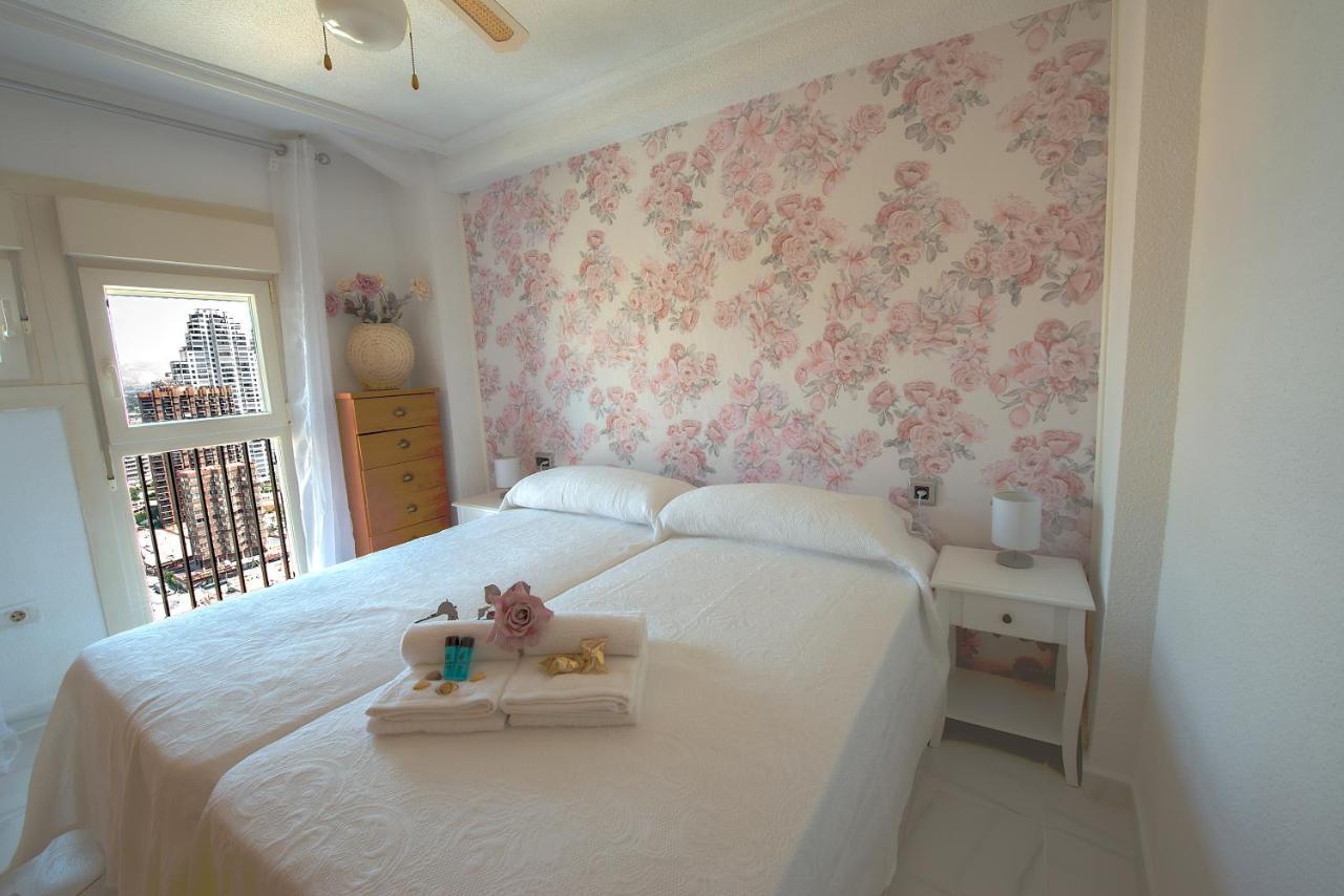 Las Damas Premium 23F Beach Front - Pool & Parking Benidorm Exterior photo