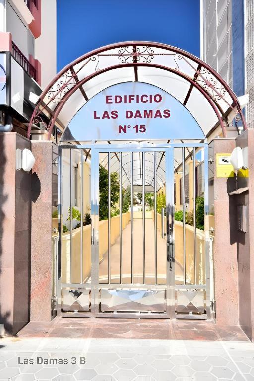 Las Damas Premium 23F Beach Front - Pool & Parking Benidorm Exterior photo